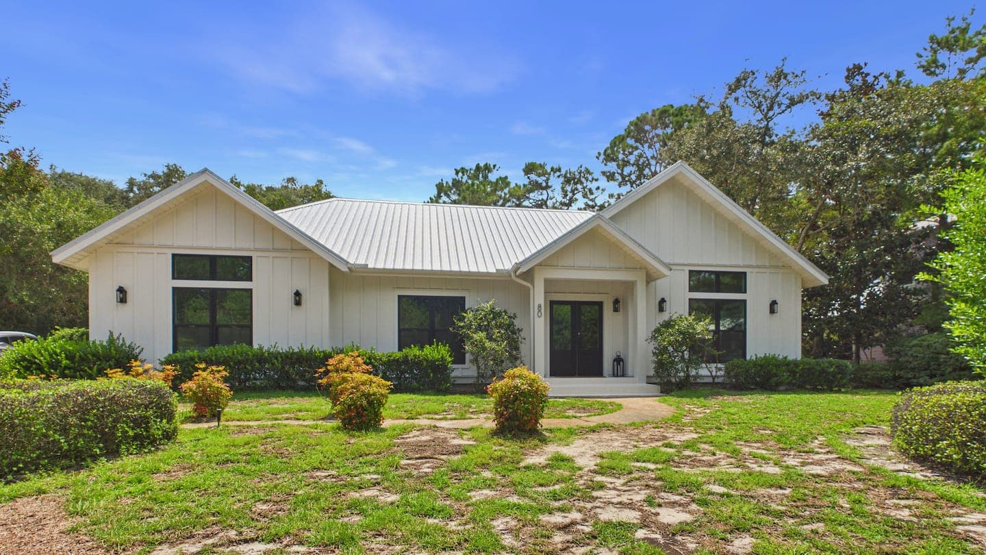 White Tides on 30A — front of the house